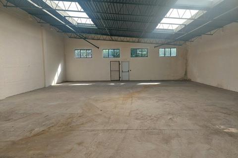 Factory to rent, Oxford St Bilston WV14 7EG