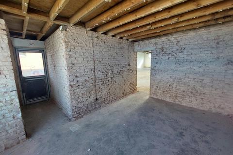 Factory to rent, Oxford St Bilston WV14 7EG