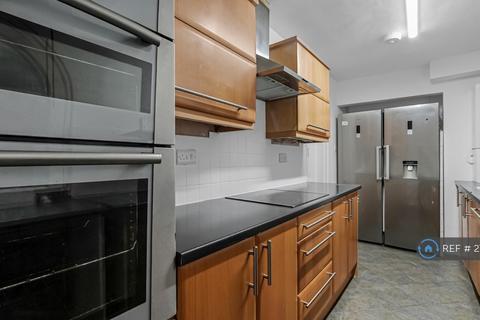 3 bedroom terraced house to rent, London, London, W3