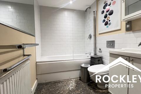 2 bedroom flat for sale, Wolverley Street, London E2