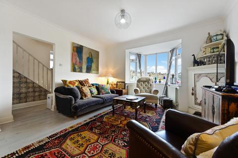 undefined, Groom Crescent, SW18