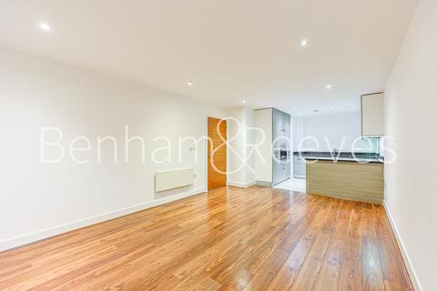 undefined, Bromyard Avenue, Acton W3