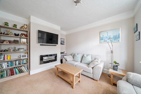 undefined, Elmgrove Road, Weybridge, KT13