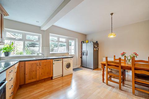 undefined, Elmgrove Road, Weybridge, KT13