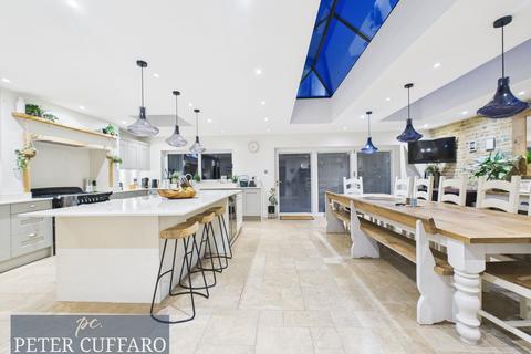 undefined, St. Margarets Road, Ware SG12
