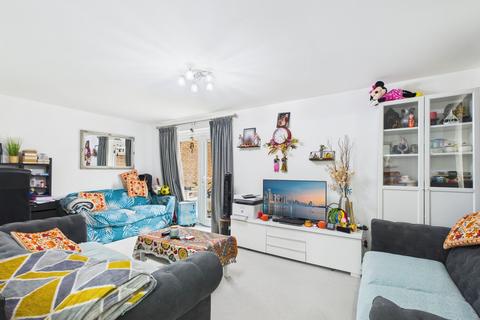 3 bedroom detached house for sale, Bloomfield Drive, Hinchingbrooke Park, Huntingdon.