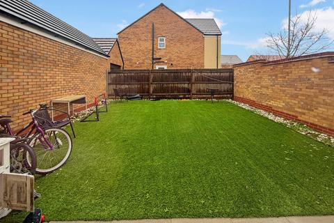 3 bedroom detached house for sale, Bloomfield Drive, Hinchingbrooke Park, Huntingdon.