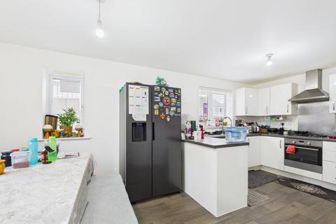 3 bedroom detached house for sale, Bloomfield Drive, Hinchingbrooke Park, Huntingdon.