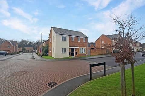 3 bedroom detached house for sale, Bloomfield Drive, Hinchingbrooke Park, Huntingdon.