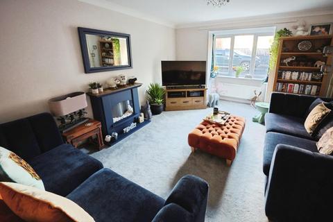 5 bedroom detached house for sale, Larmouth Court, Willington, Crook