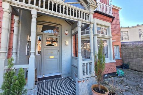 1 bedroom flat to rent, Heathfield Park