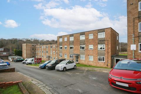 2 bedroom flat for sale, Windsor Close, Hove, BN3