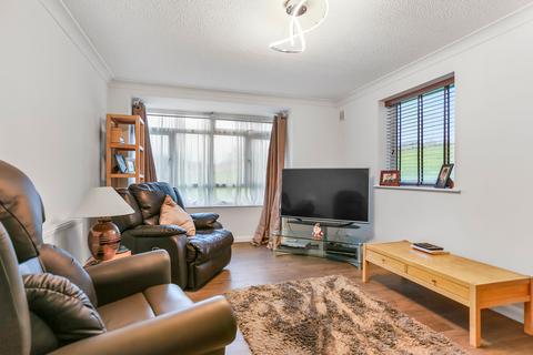2 bedroom flat for sale, Windsor Close, Hove, BN3