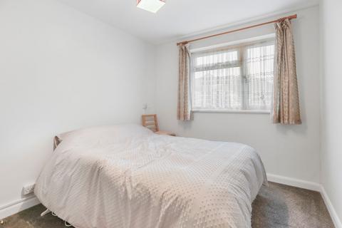 2 bedroom flat for sale, Windsor Close, Hove, BN3