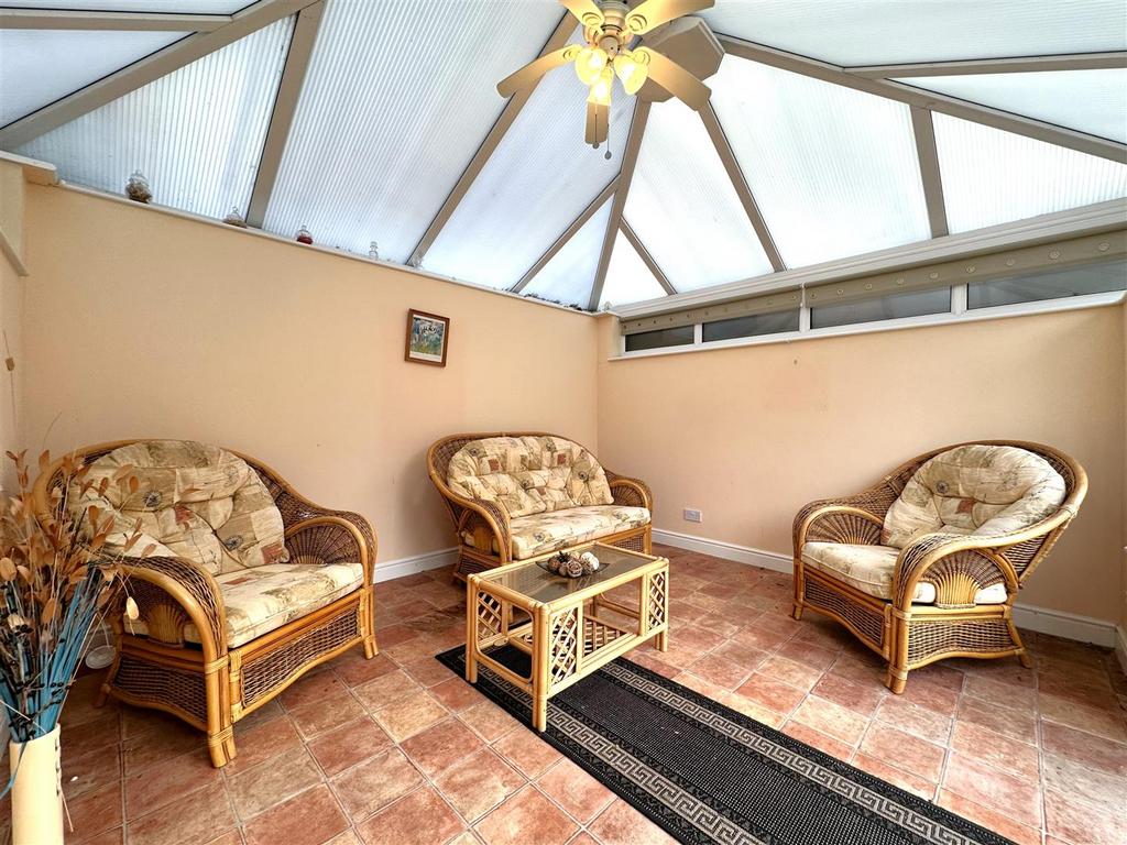 Conservatory Internal 350