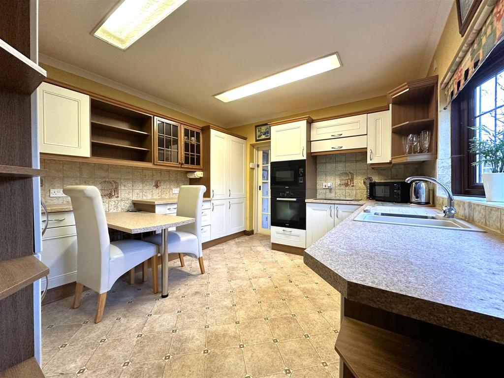 Well-Appointed Kitchen 306
