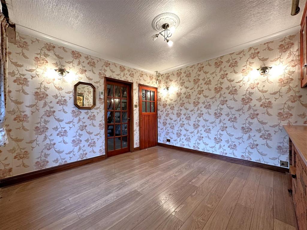 Dining Room 290