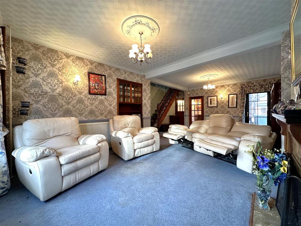 Open-Plan Living Area 287
