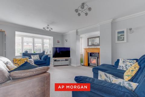 undefined, Julian Close, Catshill, Bromsgrove, Worcestershire, B61