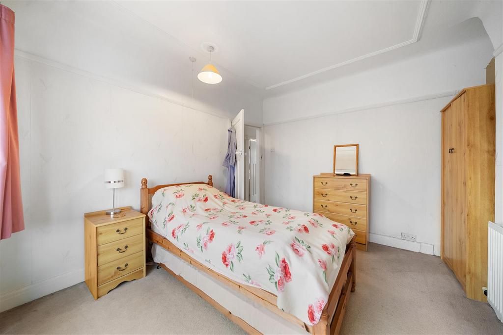 Bedroom 1c.jpg
