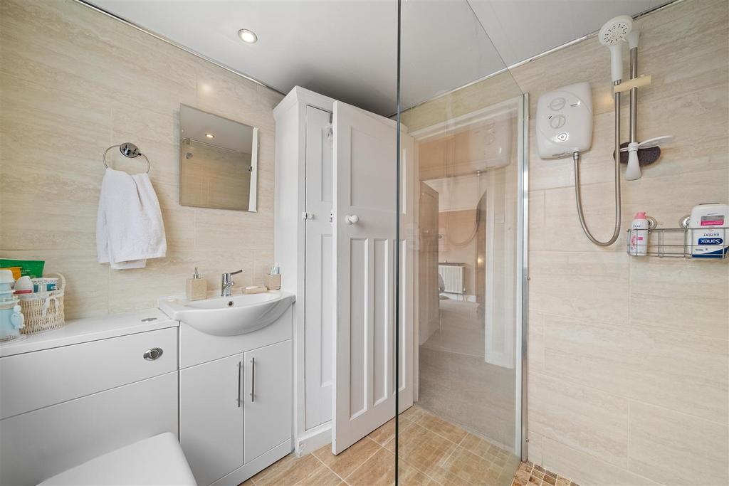 Shower1.jpg