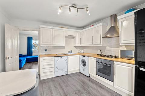 undefined, Fallas Place, Fauldhouse