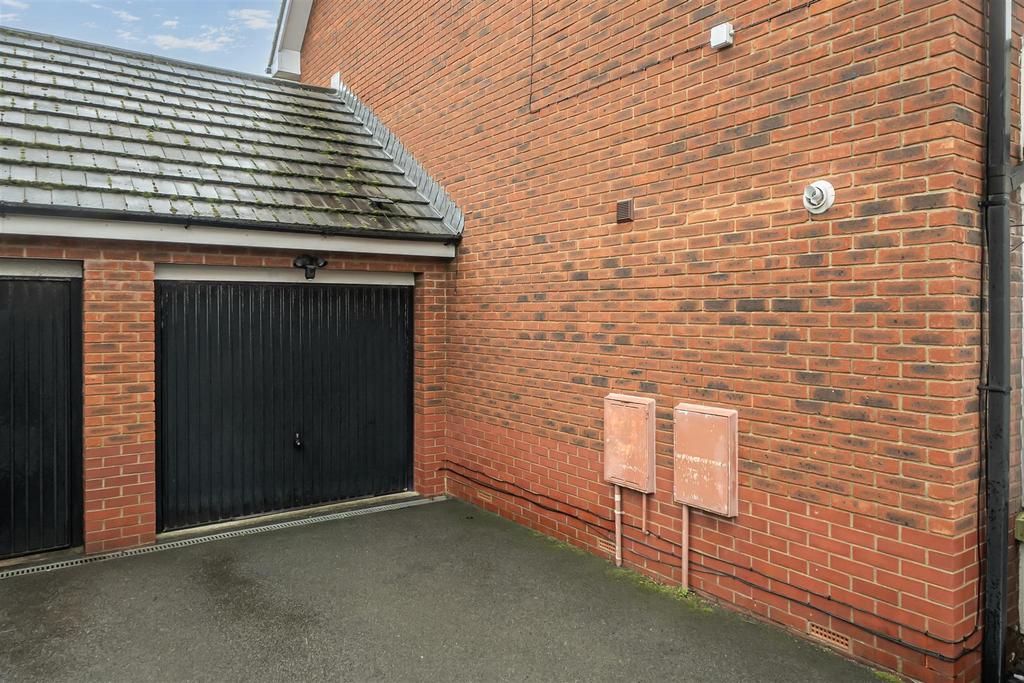 Driveway &amp; Garage