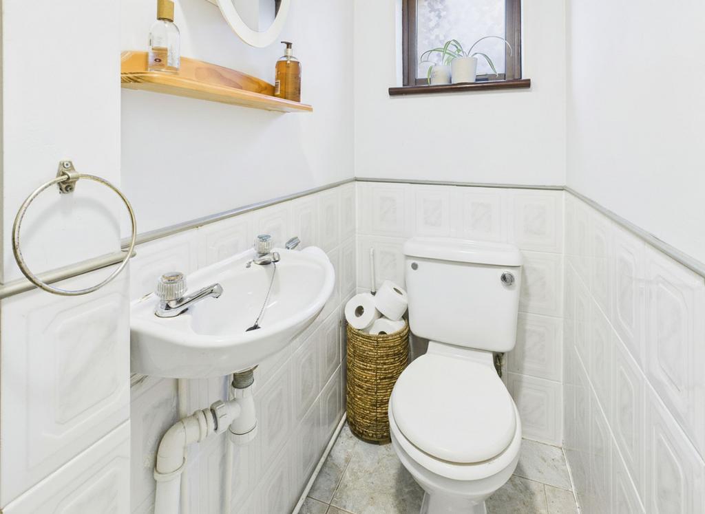 Ground Floor Wc