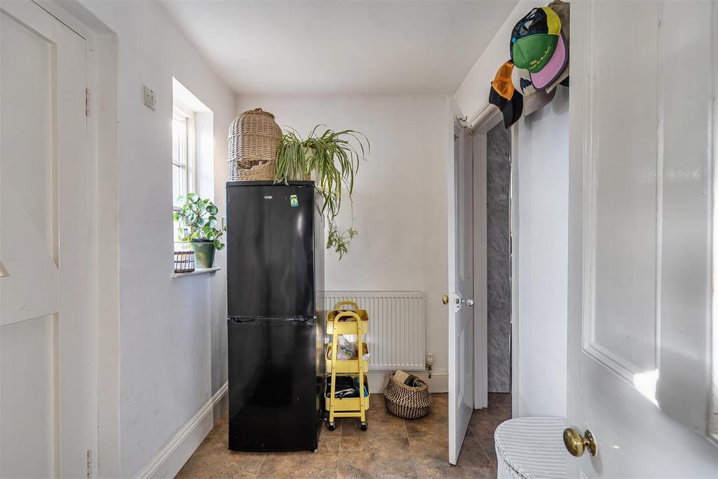 Rear Porch/Utility