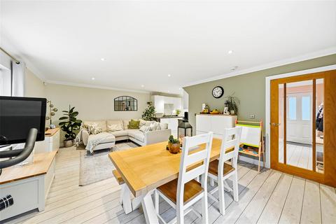 3 bedroom end of terrace house for sale, Darenth Mill Lane, Dartford