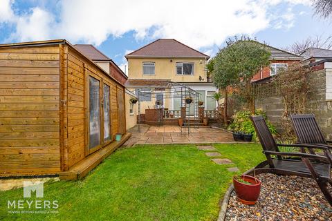 4 bedroom detached house for sale, Poole BH12