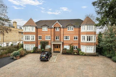 undefined, Queens Road, Weybridge, KT13