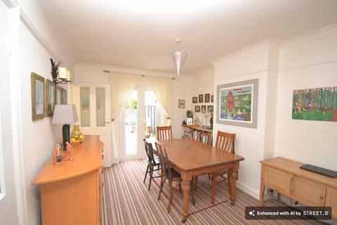 3 bedroom semi-detached house for sale, Warren Road, New Romney TN28