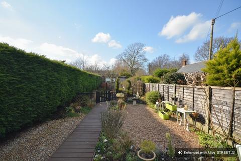 3 bedroom semi-detached house for sale, Warren Road, New Romney TN28