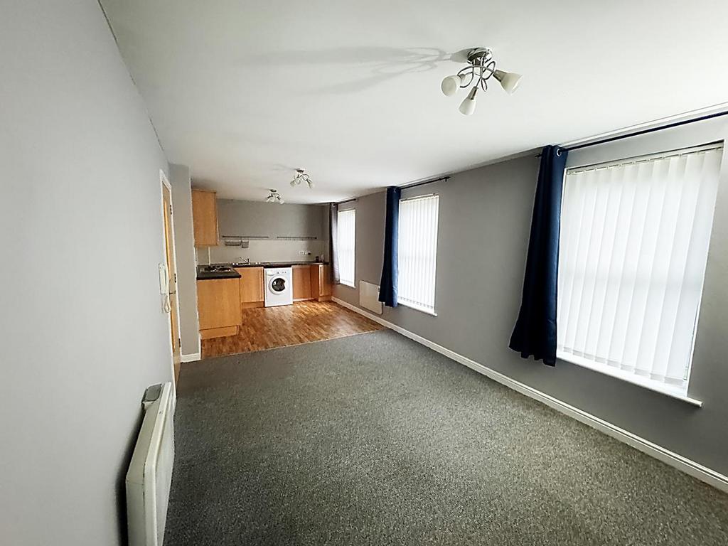 Open Plan Lounge & Kitchen