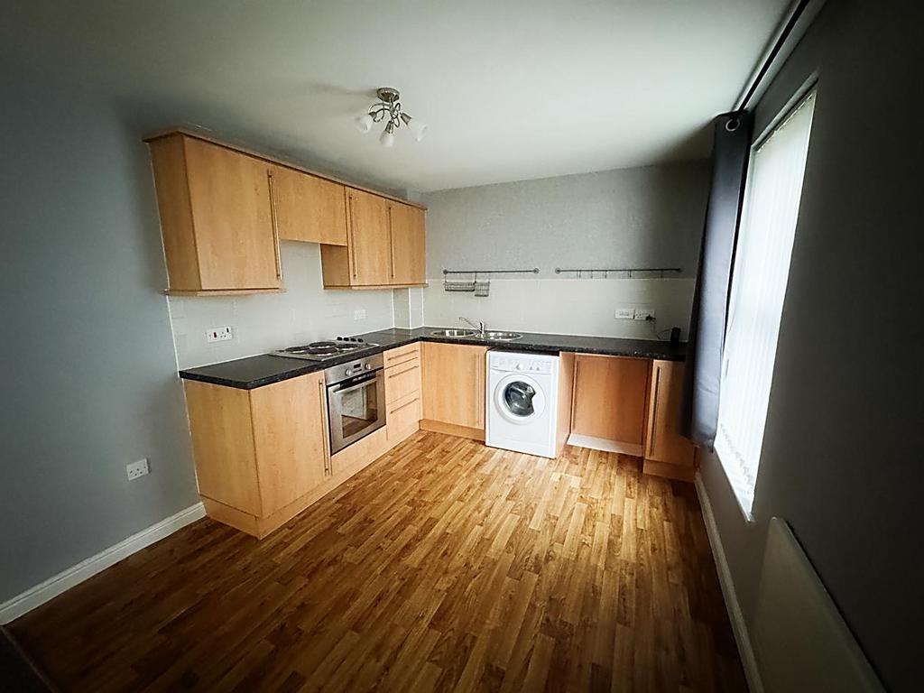 Open Plan Lounge & Kitchen