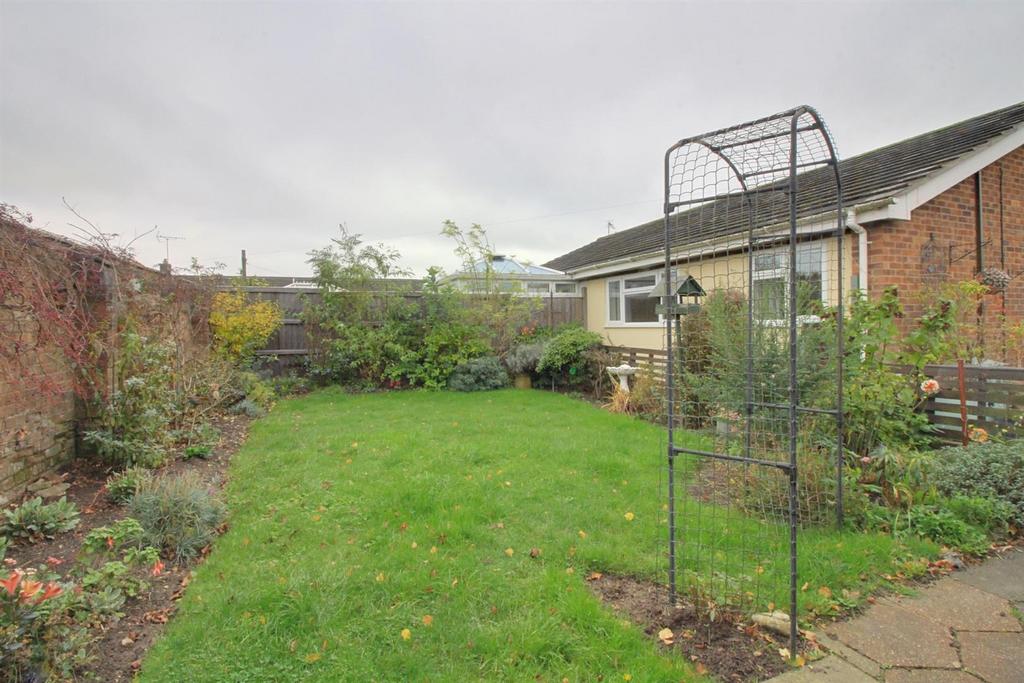 AD0528  Garden.jpg