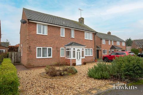 undefined, Boundary Close, Bradenstoke, Chippenham