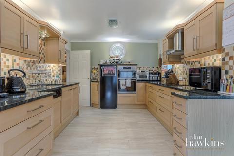 undefined, Boundary Close, Bradenstoke, Chippenham