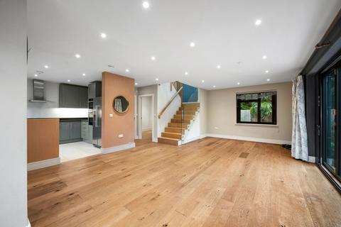 4 bedroom detached house for sale, Blackbrook Lane, Bickley BR1
