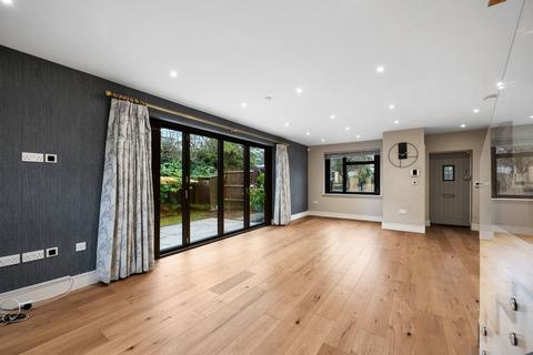 4 bedroom detached house for sale, Blackbrook Lane, Bickley BR1