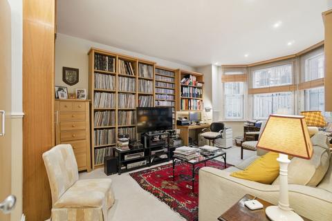 3 bedroom flat for sale, Earls Court Road, London SW5