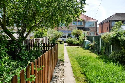 Bryans Close Road, Calne