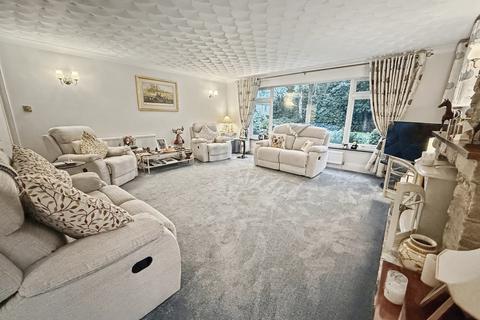 undefined, Avon Castle