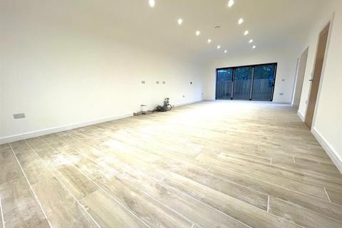 undefined, Chantry Way, Swanland HU14
