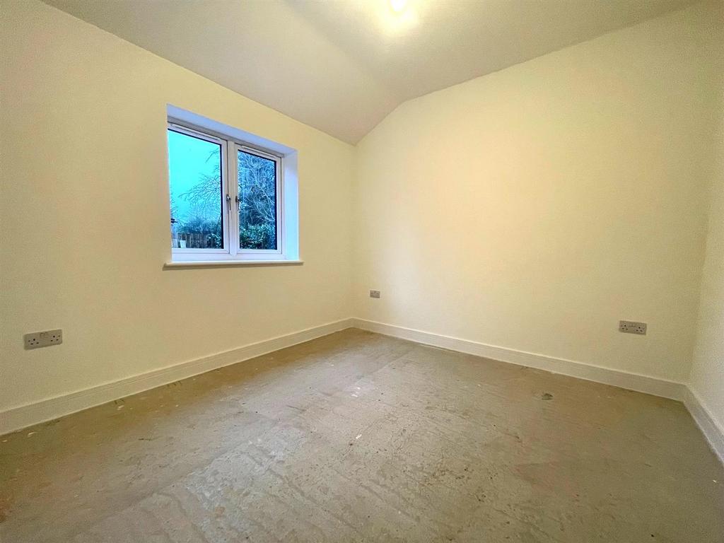 Bedroom 2.jpg