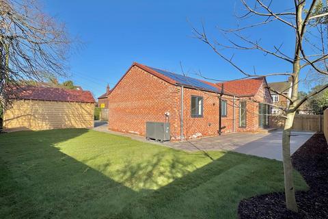 2 bedroom detached house for sale, Chantry Way, Swanland HU14