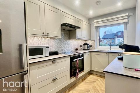 1 bedroom apartment for sale, Bagshot Road, Enfield