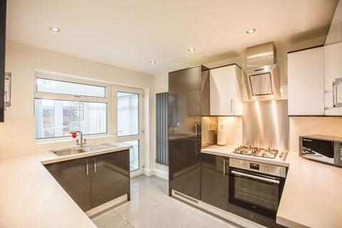 3 bedroom end of terrace house for sale, Whitehouse Meadows, Leigh-on-sea SS9