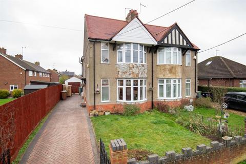 Wellingborough Road, Little Harrowden,